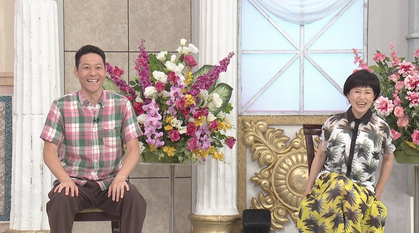 左から東野幸治、磯野貴理子。(c)日本テレビ