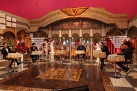 「TOKIOカケル」に出演するロンドンブーツ1号2号（中央）とTOKIO。(c)フジテレビ