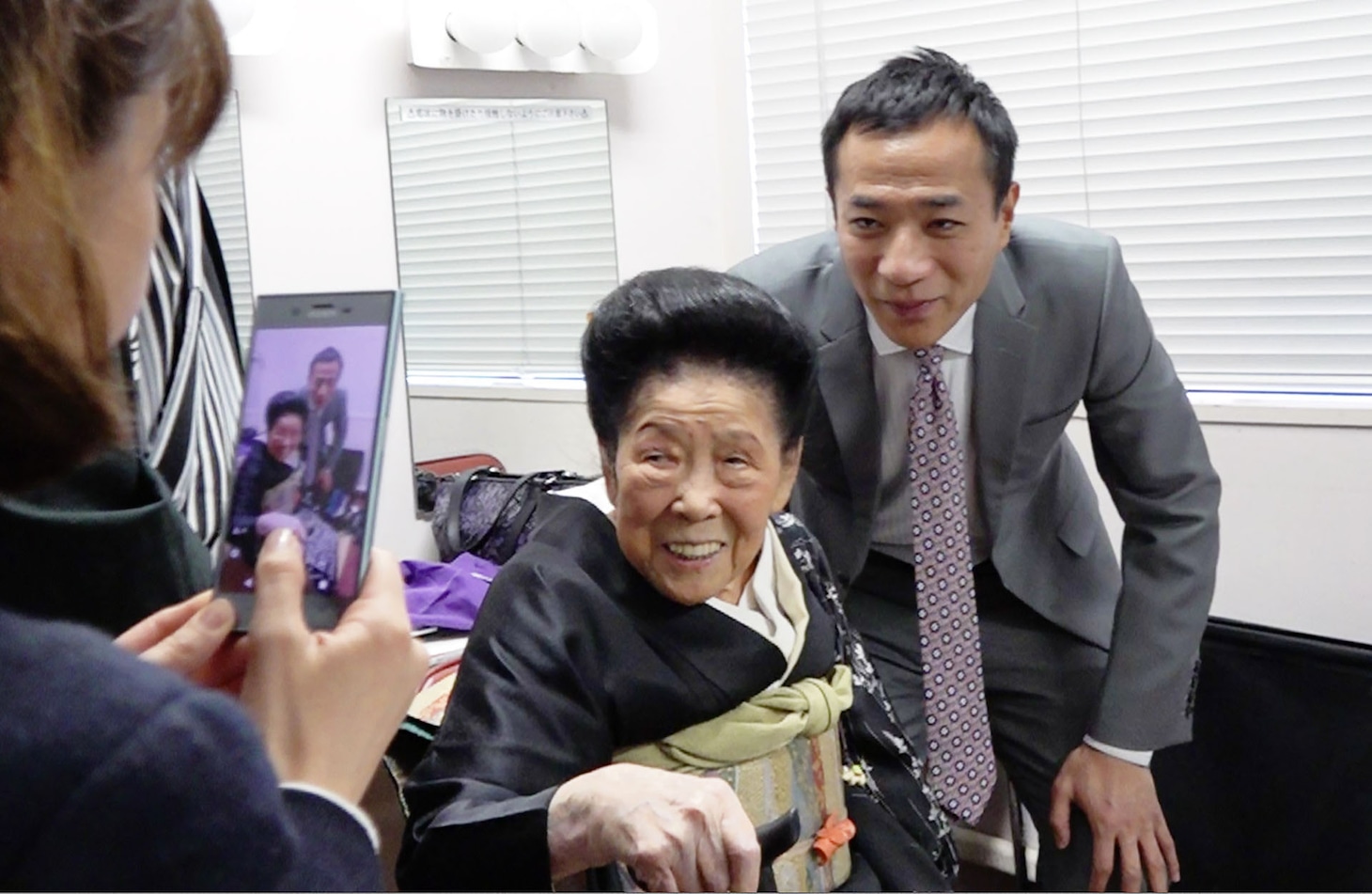 内海桂子と弟子のナイツ塙（右）。