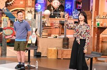 左から濱田岳、水川あさみ。(c)日本テレビ