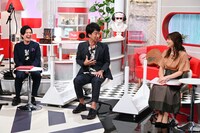 「+music」より。