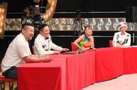 「有田ジェネレーション」に出演する（左から）ケンドーコバヤシ、くりぃむしちゅー有田、フワちゃん、バイきんぐ小峠。(c)TBS