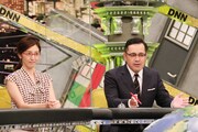 （左から）小澤陽子アナ、アリタ哲平。(c)フジテレビ
