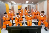 「カラフル ～笑いの力で77億再生～」より。