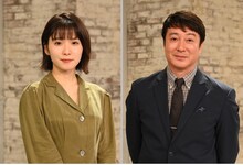 左から松岡茉優、加藤浩次。(c)読売テレビ