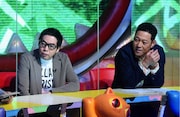 司会の今田耕司(左)、東野幸治(右)。