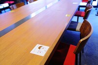 アインシュタインの“店内ジャック”が実施された花のれんタリーズコーヒー なんばグランド花月店の店内。