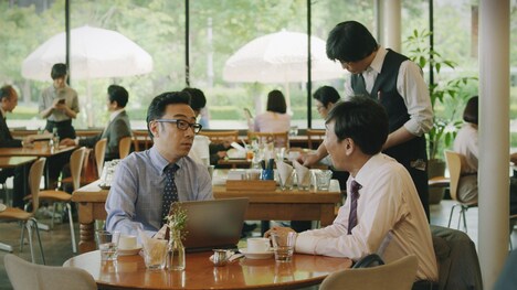 「さとふる」新CMより。