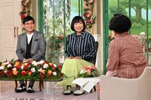 （左から）南海キャンディーズ、黒柳徹子。(c)テレビ朝日