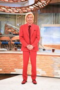 カズレーザー「とくダネ！」金曜スペシャルキャスター就任、週2回の出演に
