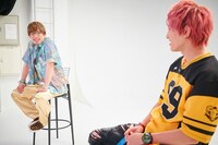 左からEXITりんたろー。、兼近。