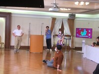 「推し1グランプリ ～私の推しが世界一尊い～」のワンシーン。(c)静岡朝日テレビ