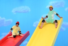 はなしょー・はな（左）、ザ・マミィ酒井（右）。