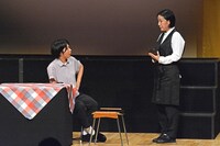 コントを披露するAマッソ。