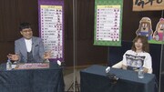 「今年もやるよ！ねほりんぱほりん」に顔出しOKで臨む南海キャンディーズ山里（左）とYOU（右）。(c)NHK