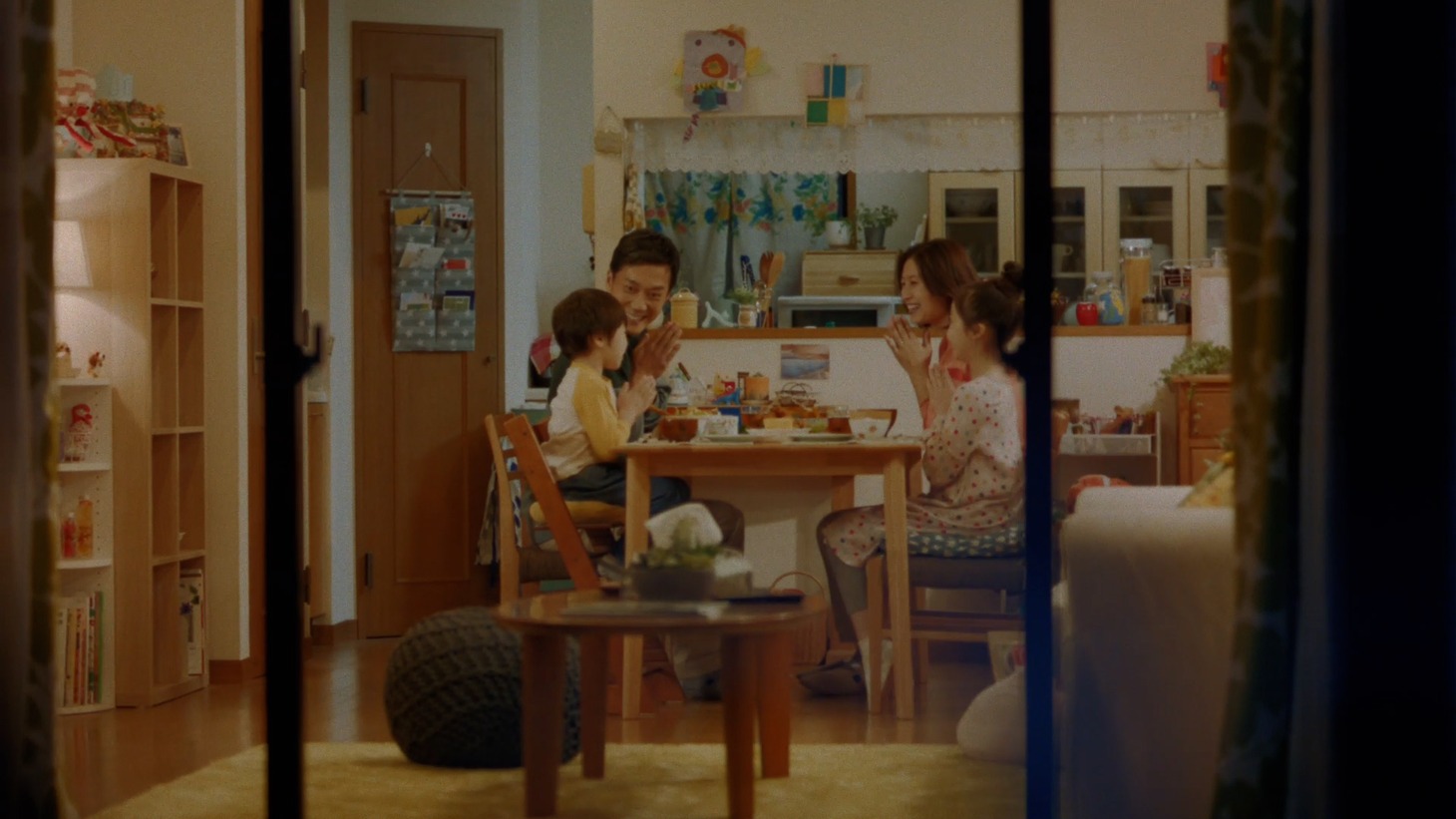 新CM「ごはん at HOME・息子」編より。