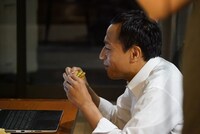 CM撮影中の様子。