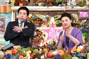 「オールスター感謝祭2020秋」MCの今田耕司と島崎和歌子。(c)TBS