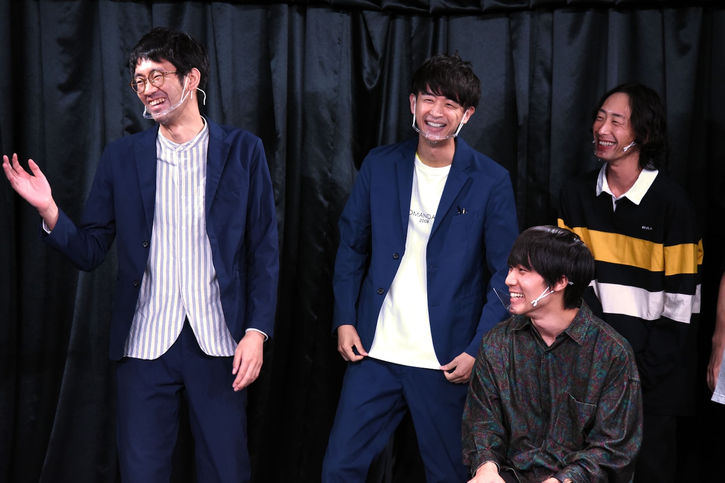 コマンダンテと小西慶氏（前列）。