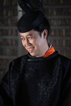 「麒麟がくる」より、小籔千豊演じる二条晴良。