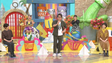 「ザ！世界仰天ニュース 100キロ級女子が激ヤセ大変身＆高校生（秘）物語…衝撃と涙の4時間SP!!」のワンシーン。(c)日本テレビ