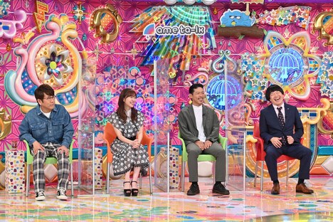 「踊りたくない芸人」MC側の（左から）FUJIWARA藤本、指原莉乃、松本利夫、蛍原徹。(c)テレビ朝日