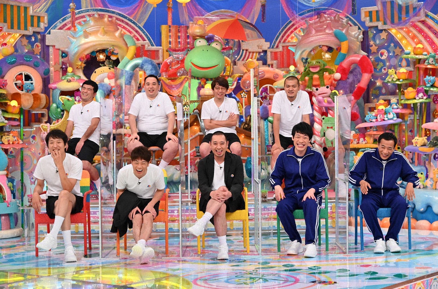 「アメトーーーーーーク！ゴールデン3時間SP」に出演する「踊りたくない芸人」たち。(c)テレビ朝日