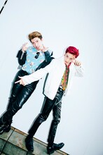 EXITのアザーカット。