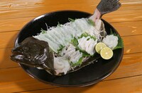 笠戸ヒラメの姿造り。(c)日本テレビ