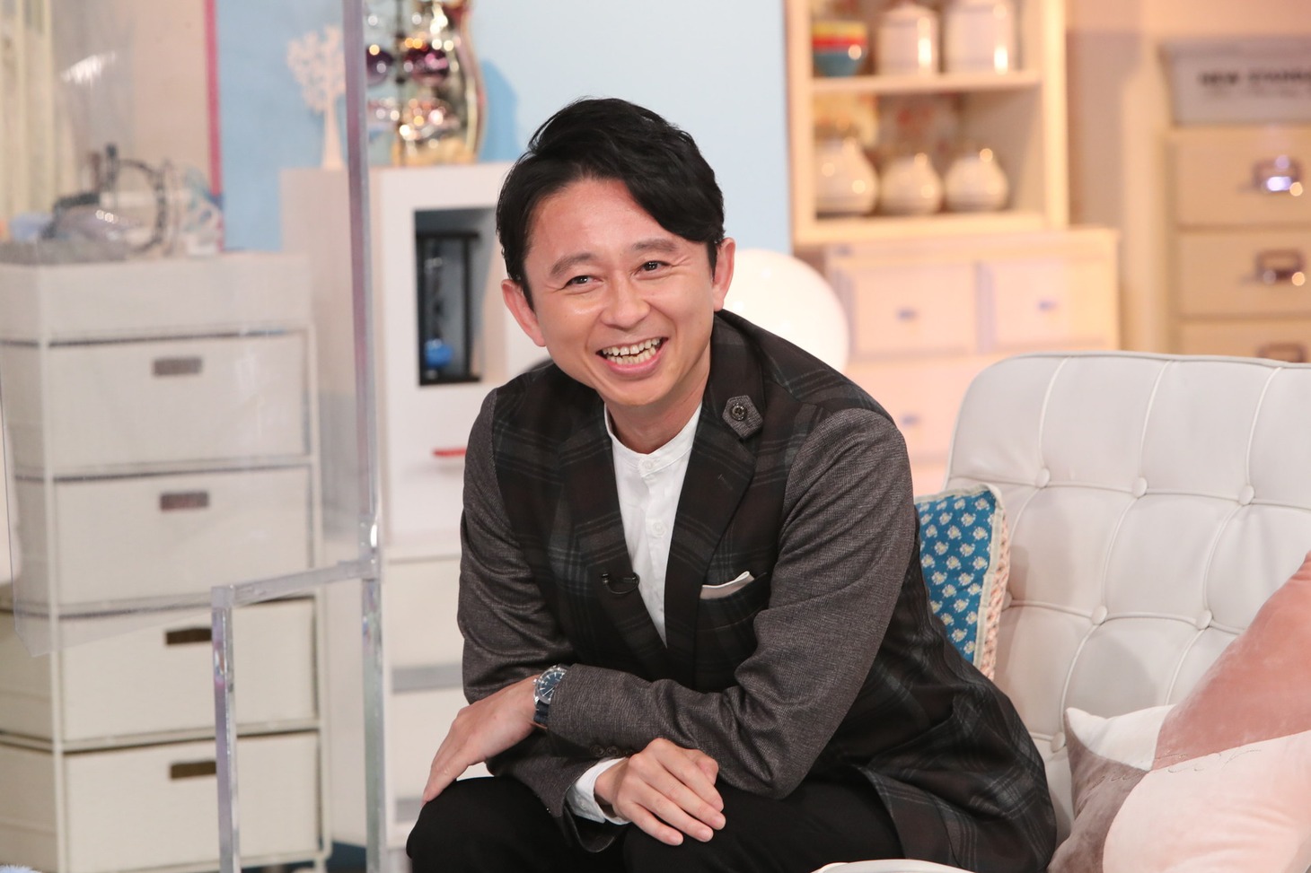 「あざとくて何が悪いの？」にゲスト出演する有吉弘行。(c)テレビ朝日