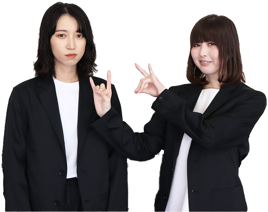 ハイツ友の会。左から清水香奈芽、西野。