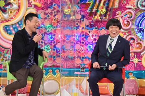 (左から)東野幸治、蛍原徹。(c)テレビ朝日