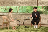 左から阿川佐和子、ずん飯尾。