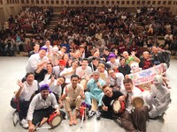 FECオフィスの過去公演の様子。