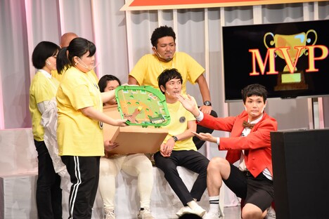 MVPのぼる塾・あんりには原辰徳のパーフェクト野球盤B型が贈られた。