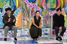 （左から）麒麟・川島、小島瑠璃子、博多大吉。(c)テレビ朝日