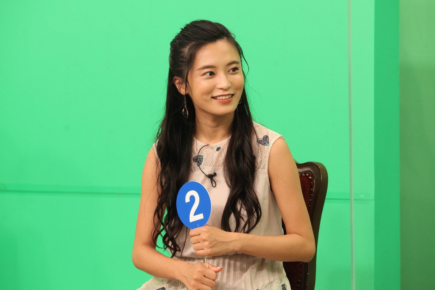 小島瑠璃子 (c)フジテレビ