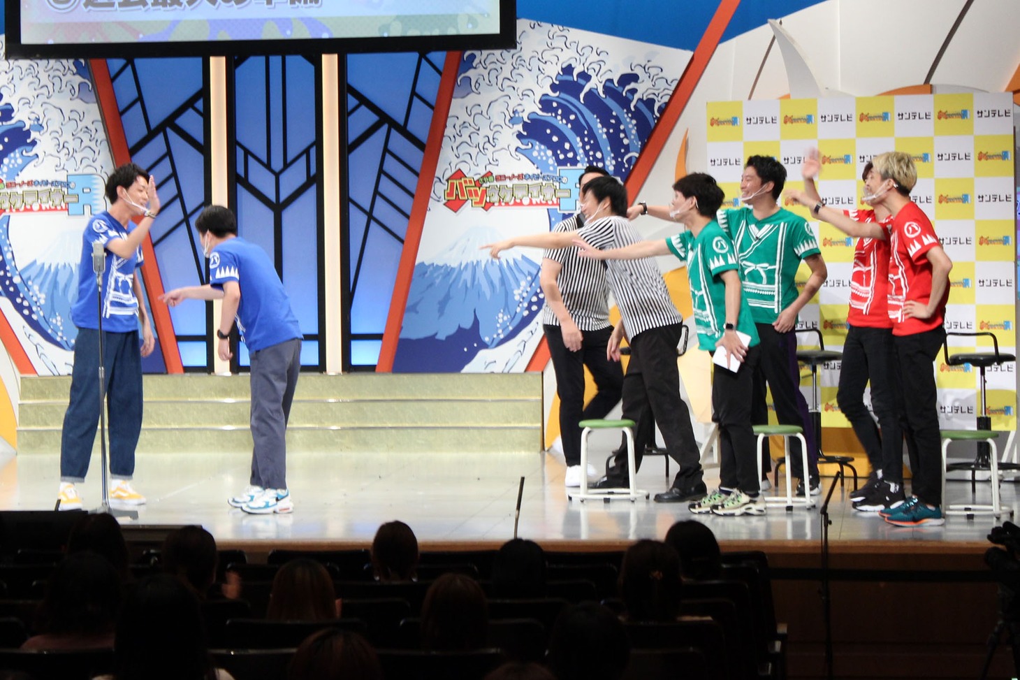 「さや香・ラニーノーズ・ネイビーズアフロのバツウケテイナーR～漫才で笑かした後キュンキュンさせちゃうぞSP～」より。(c)SUN-TV／吉本興業