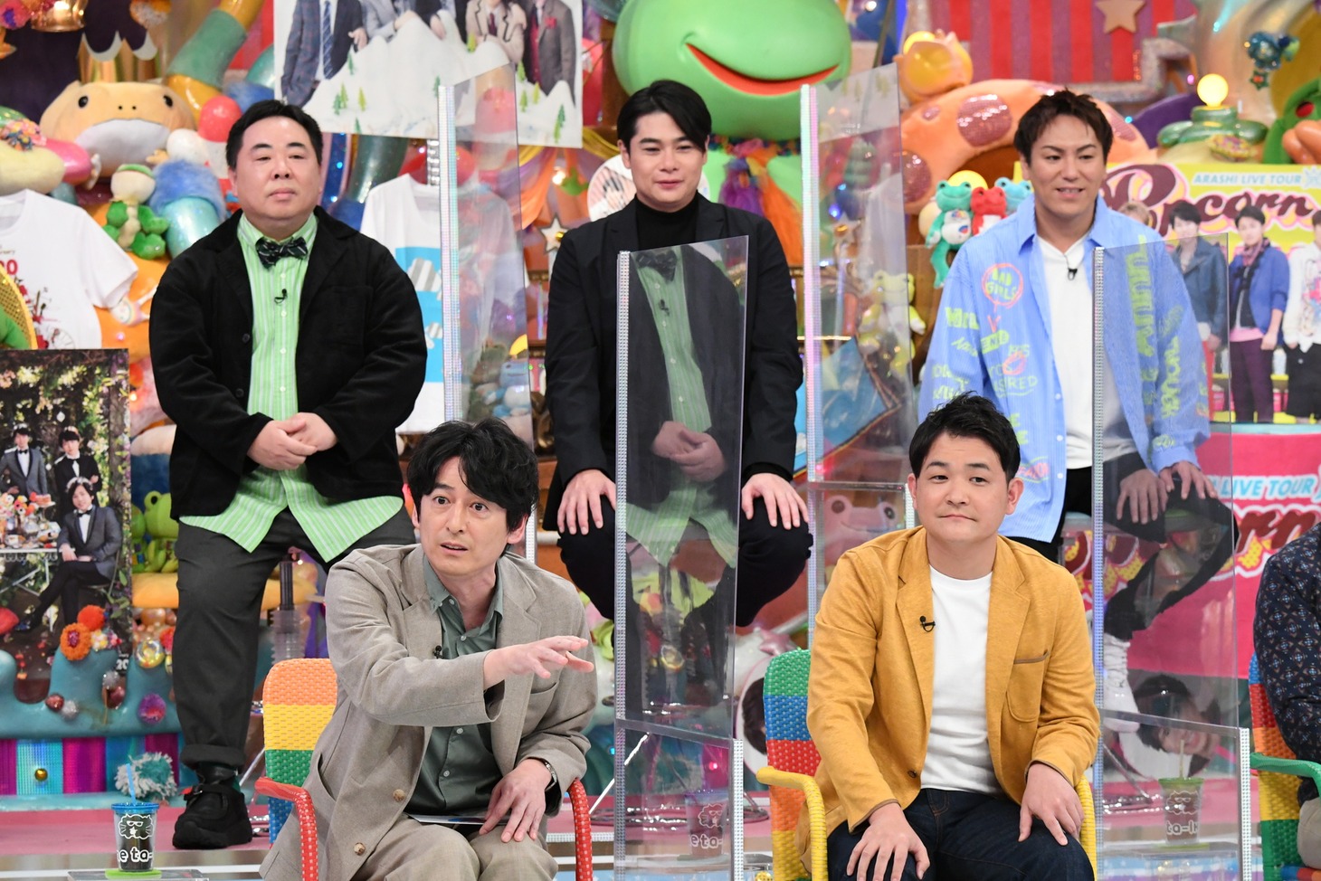 「嵐大好きおじさん」たち。(c)テレビ朝日