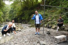 左からロンドンブーツ1号2号、極楽とんぼ。