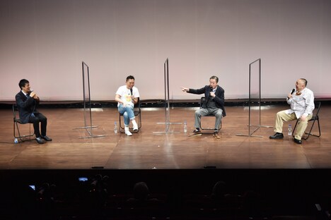 （左から）山田雅人、爆笑問題・太田、高田文夫、松村邦洋。