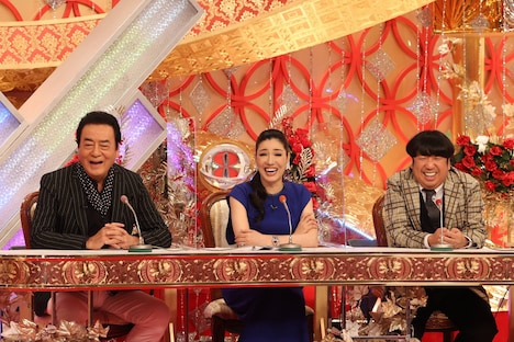 (左から)高橋英樹、アンミカ、バナナマン日村。(c)フジテレビ