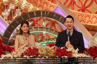 （左から）永島優美アナ、バナナマン設楽。(c)フジテレビ