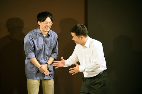 「覚えたセリフがどっかいってしまう」とオープニングでだんまりを決め込むザ・マミィ酒井。