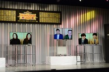 リモートで参加した（左から）海原やすよ ともこ、ミルクボーイ、テンダラー。