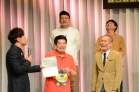 記者会見の様子。