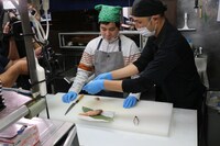 「冒険発掘バラエティ 霜降り明星のあてみなげ」より。(c)静岡朝日テレビ