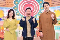左から野々村友紀子、かまいたち。