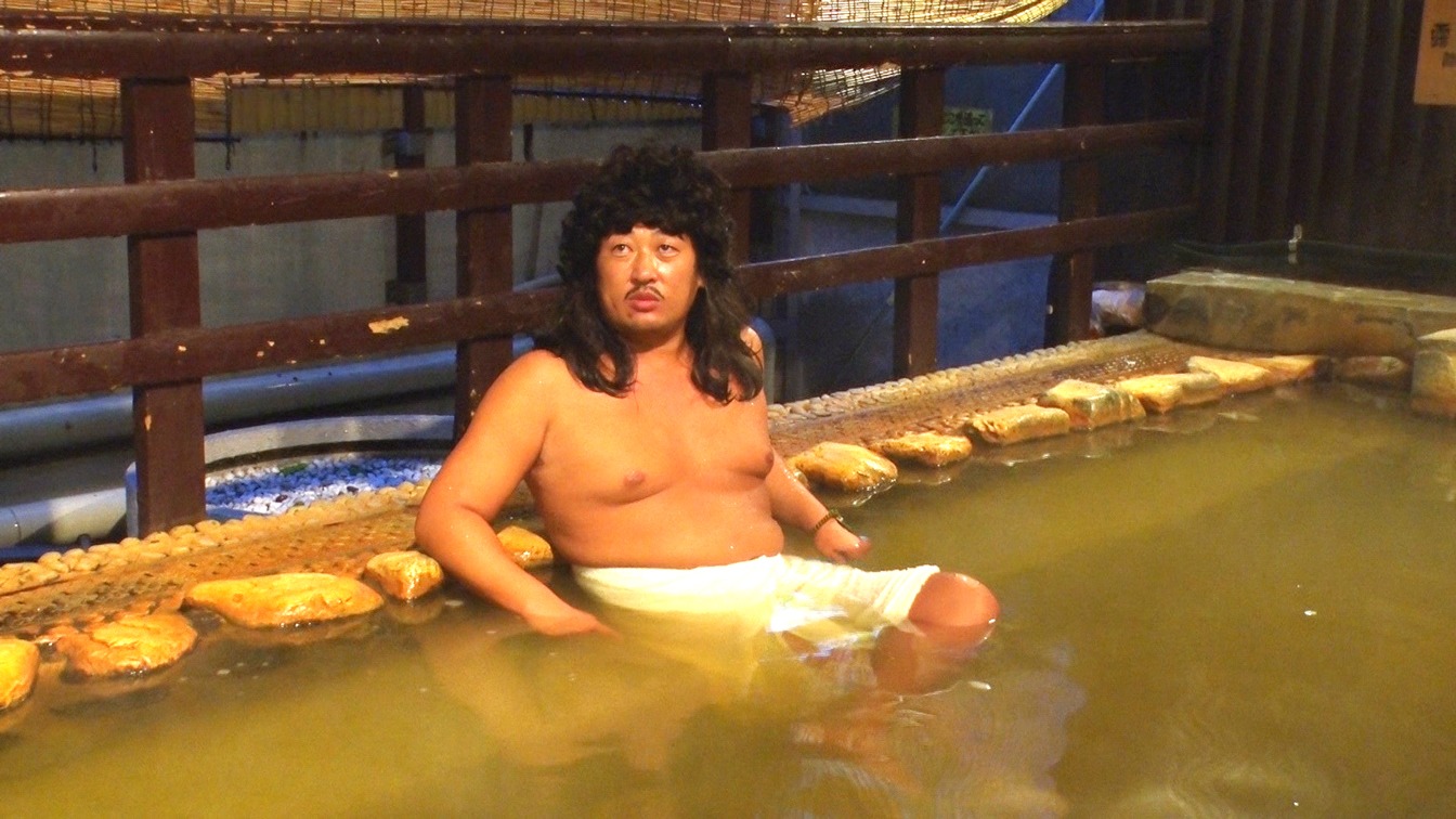 ロバート秋山 (c)フジテレビ