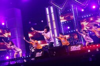 50PA生配信ライブのワンシーン。